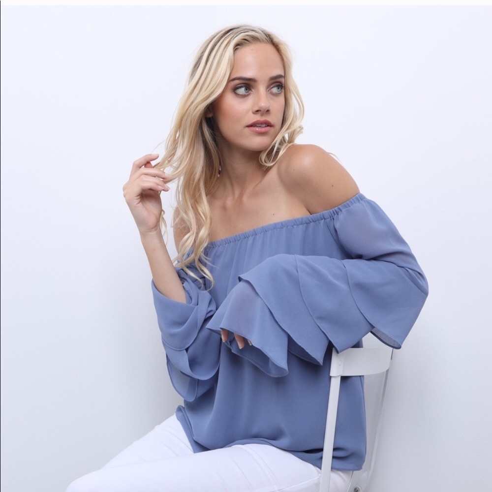 Off the Shoulder Blouse 💕✨💋